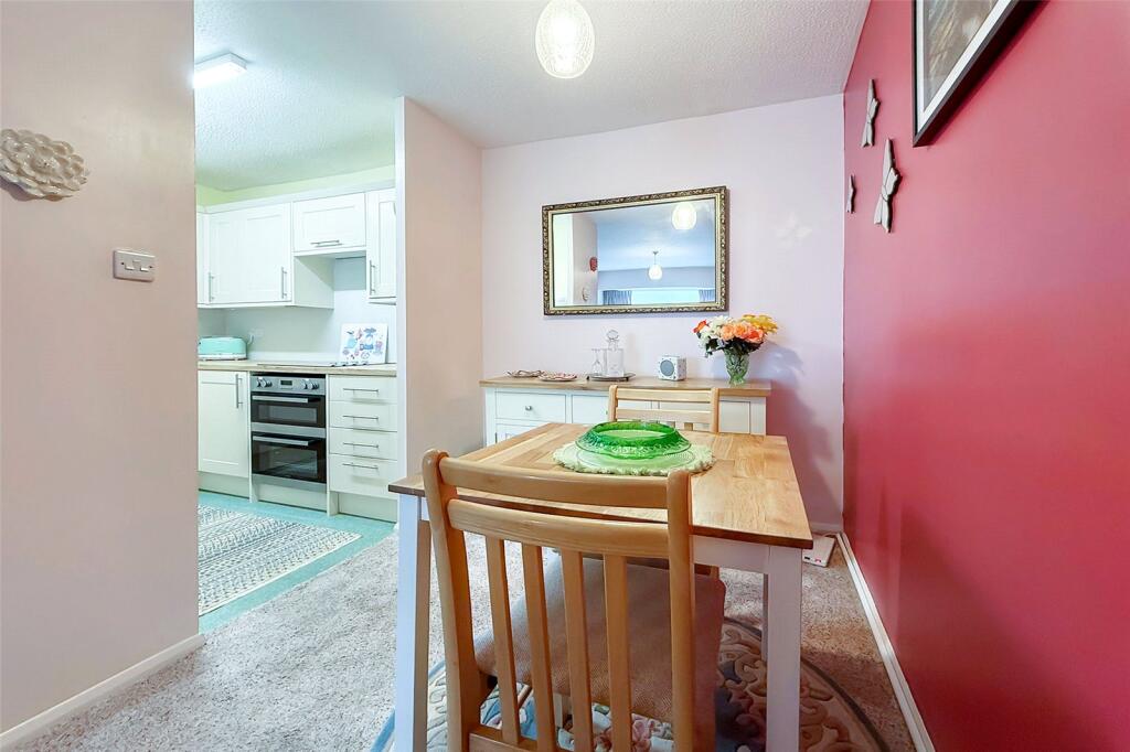 Irvine Road, Littlehampton, West Sussex - View 6