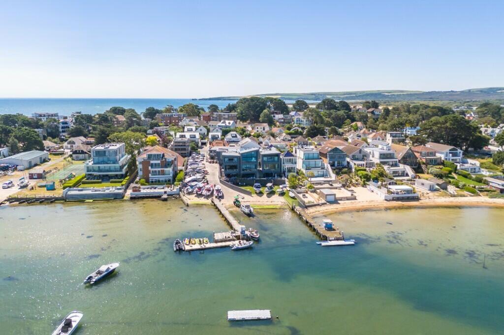 Main image of property: Rhode House, The Horseshoe, Sandbanks, Poole, BH13 7RW