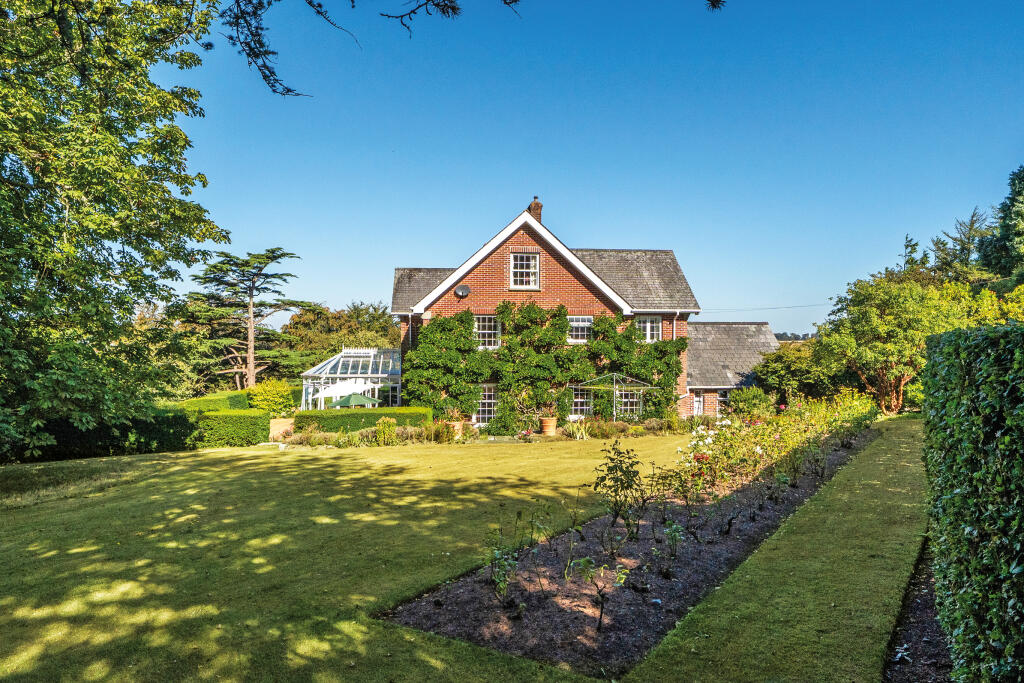 House in Plymouth - View 4