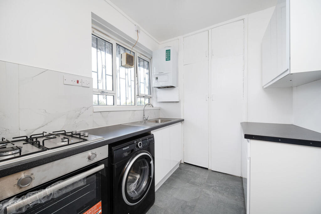 Apartment in London - View 3