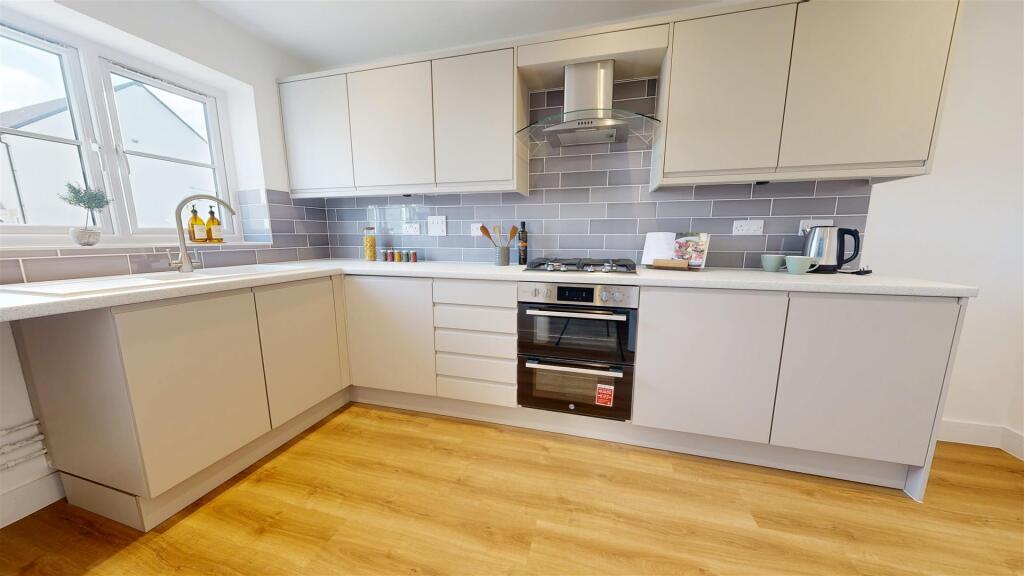 Plot 401 Curtis Fields, 26 Bramble Road, Weymouth DT4 0FT photo 3