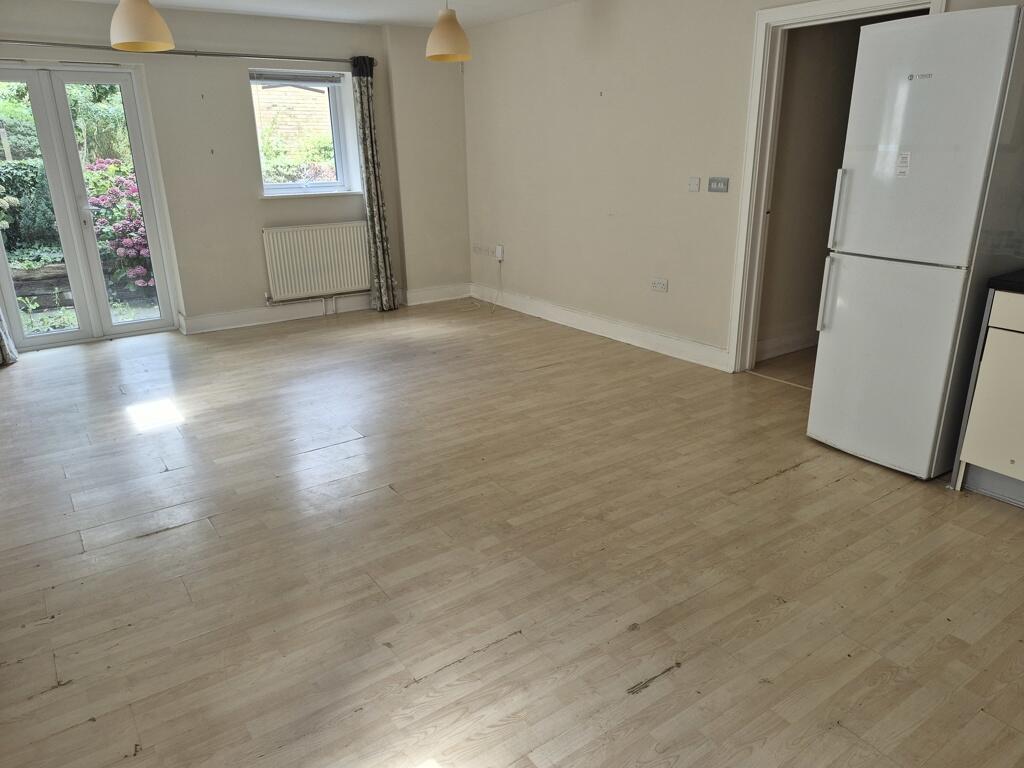 Apartment in Maidstone, Kent - View 3