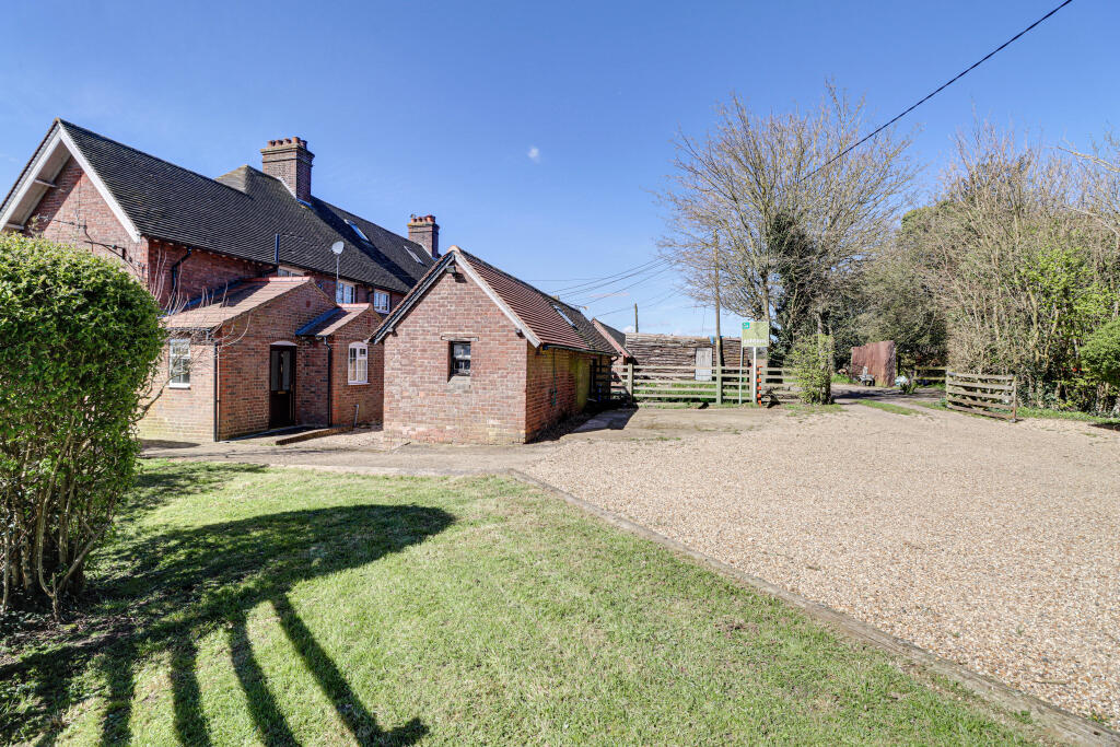 Additional image 19 of New Fiddlers Hill, Harpenden, AL5
