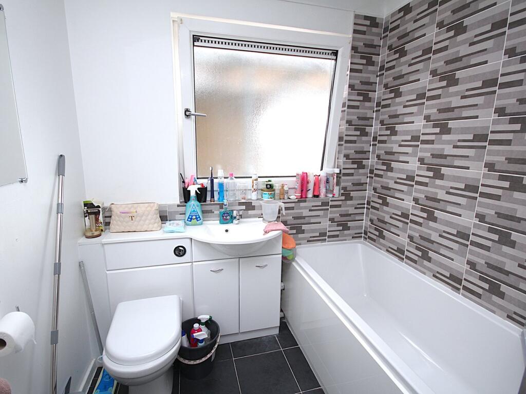 Apartment in Poole - View 6