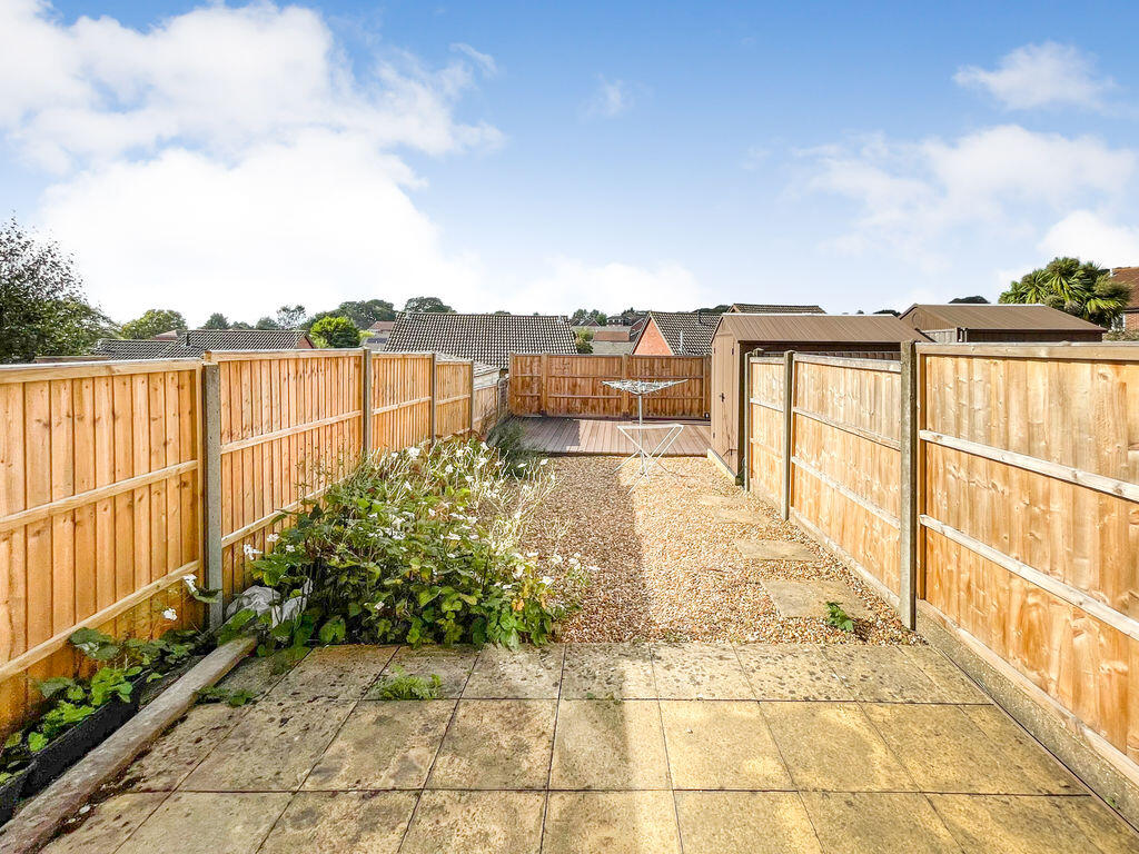 Sunnyfield Rise, Bursledon, Southampton  photo 2
