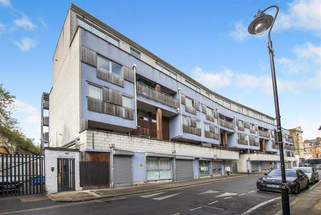 4 bedroom penthouse for rent