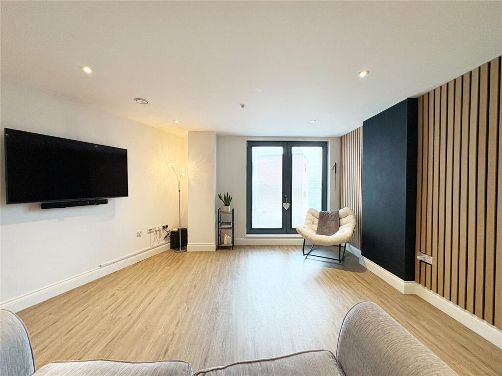 Apartment in Ipswich - View 4