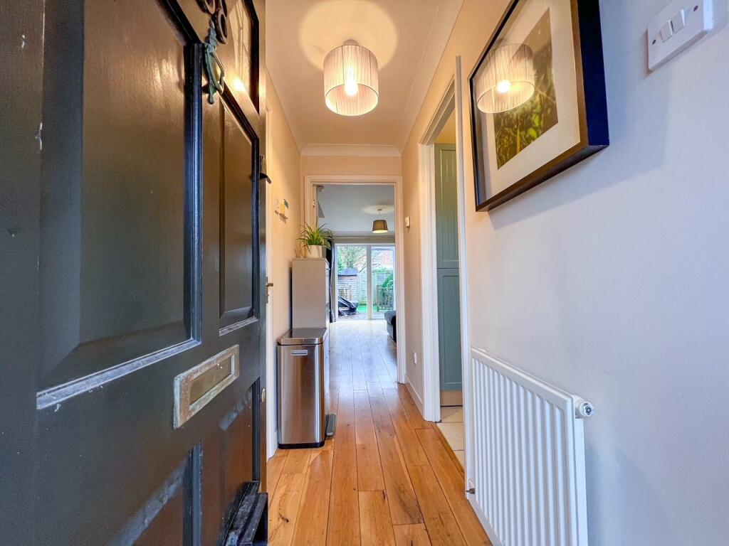 House in Elmbridge, Molesey - View 6