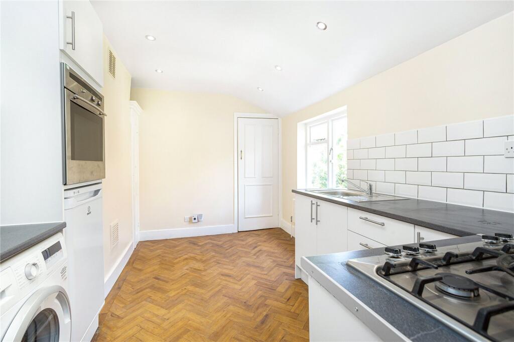 Apartment in London - View 3