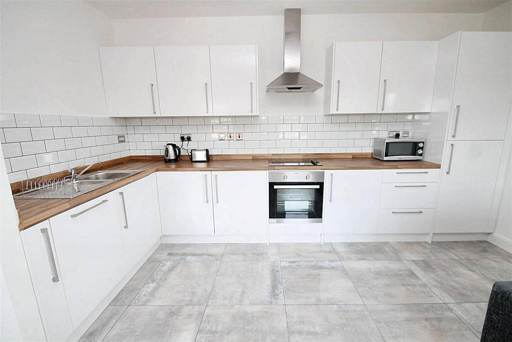 Main image of property: North Thirteenth Street, Milton Keynes, Buckinghamshire, MK9