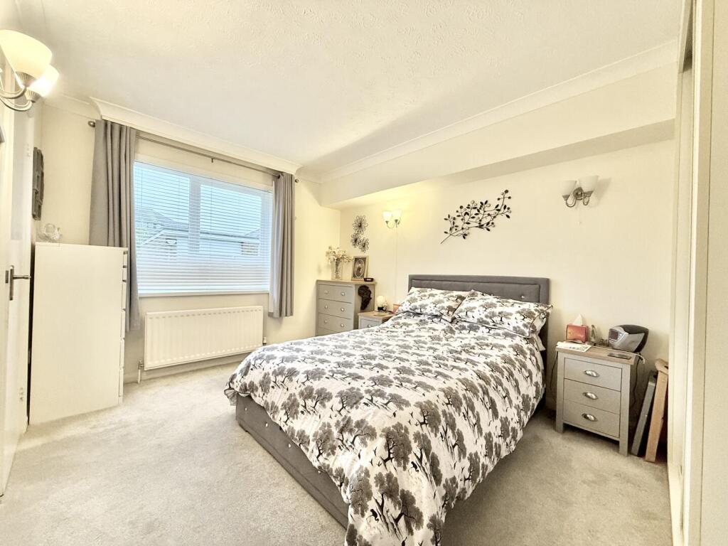Waterford Place, Highcliffe on Sea - More