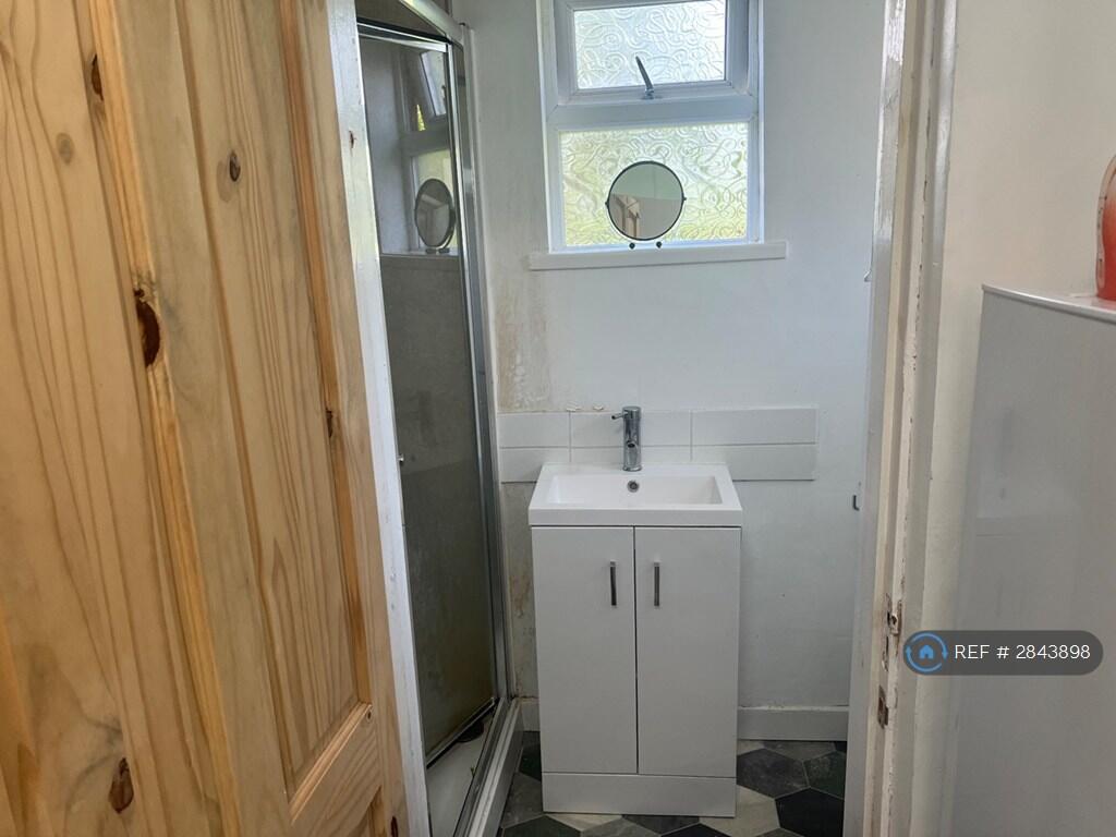 Additional image 21 of Causeway Green Road, Sandwell, B68