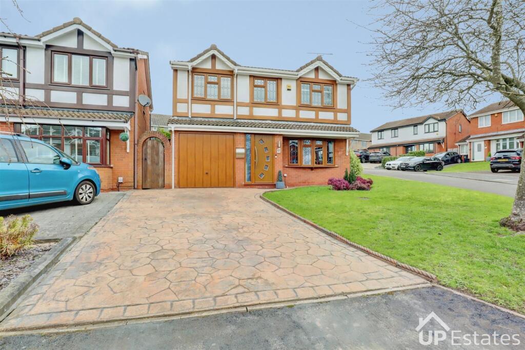 Main image of property: Huntingdon Way, Stockingford, Nuneaton