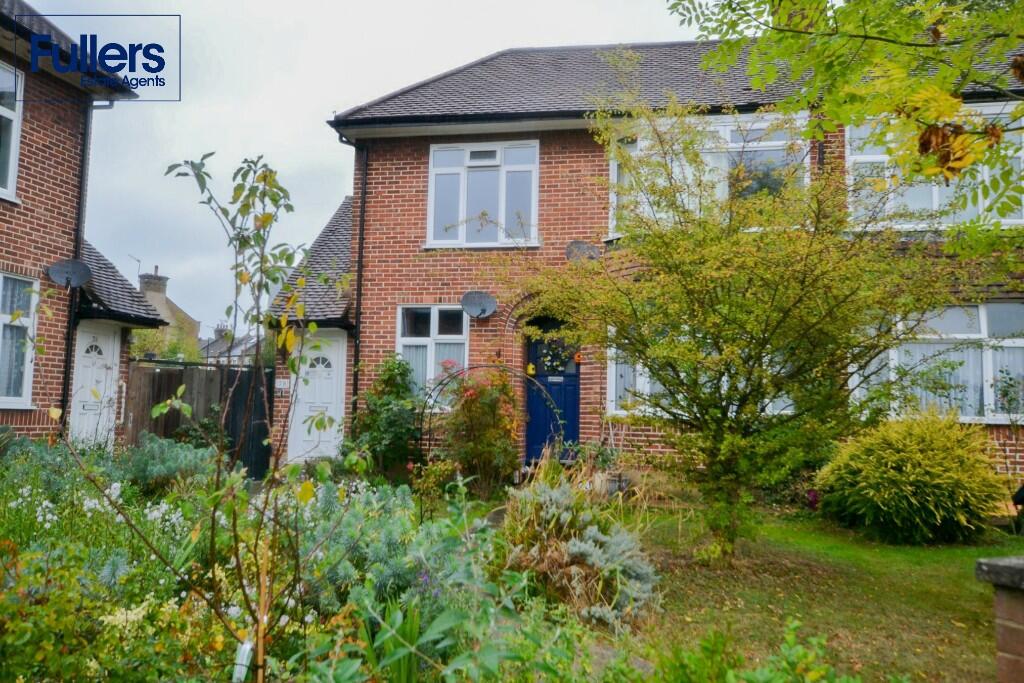 Main image of property: Bicknoller Road, London, EN1