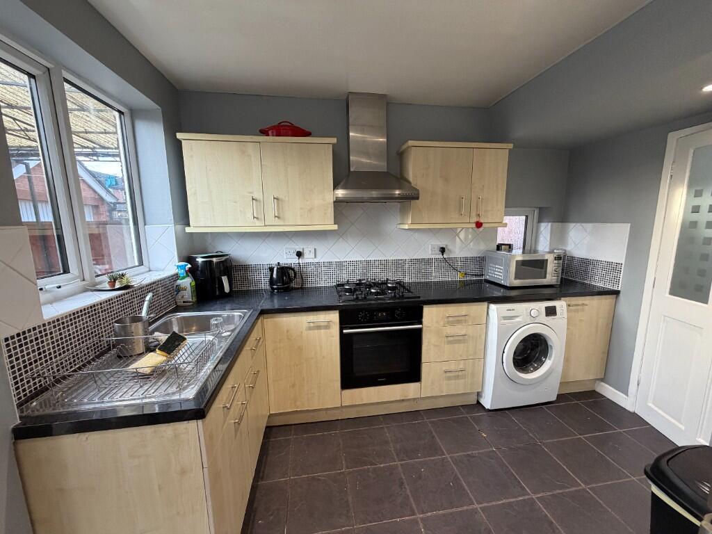 36, Ledbury Road photo 5