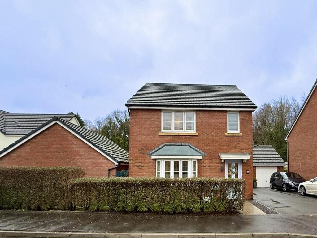 Main image of property: Maes Y Ffion, Llwydcoed, Aberdare