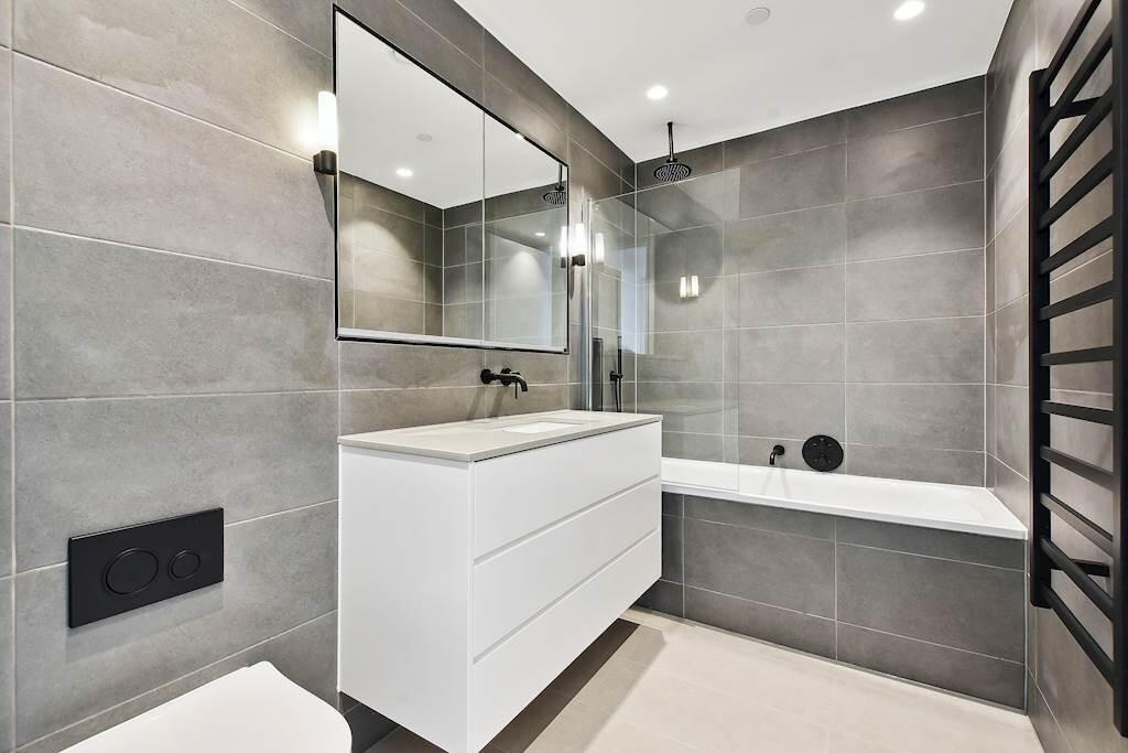 Main image of property: Oberman Road, London, NW10