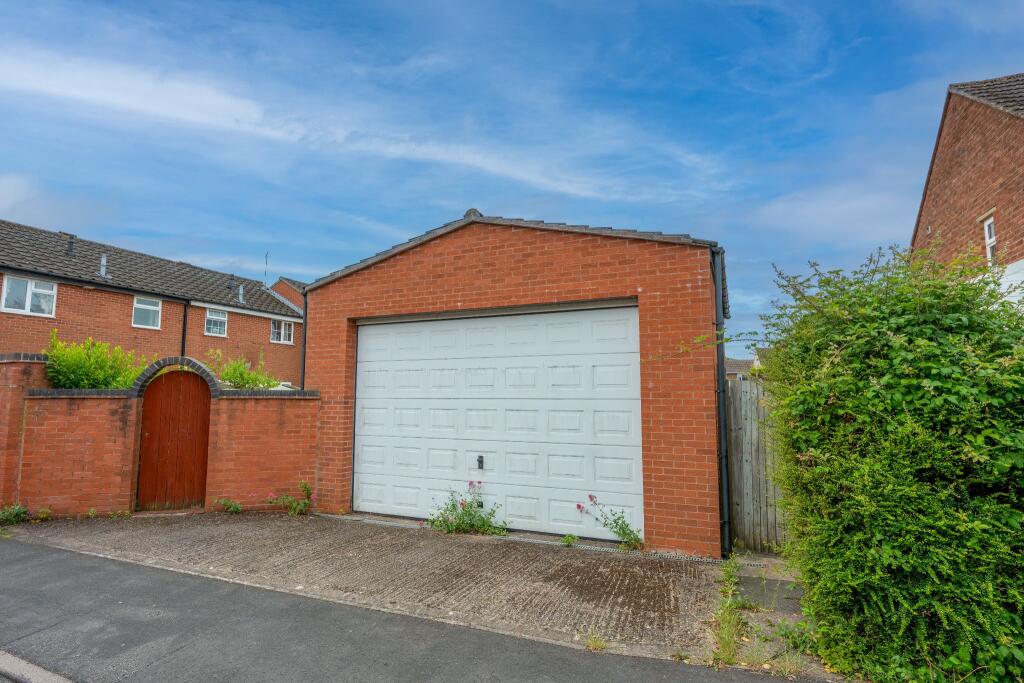 House in Stratford-on-Avon, Studley - View 2