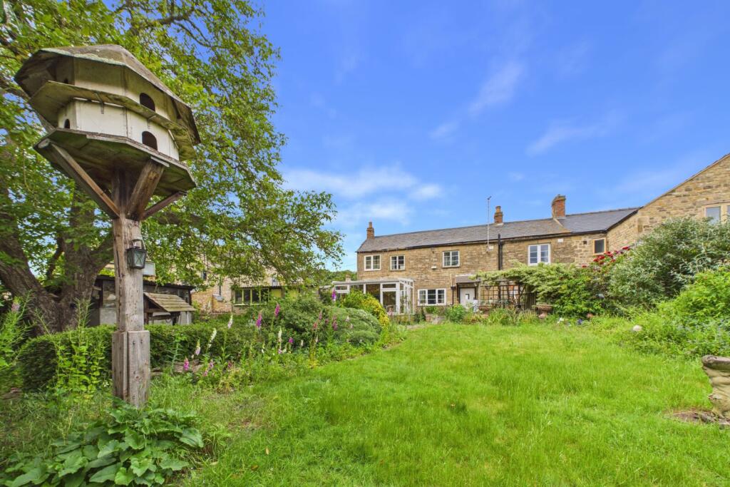 Benefield Road, Oundle, Northamptonshire, PE8 photo 3