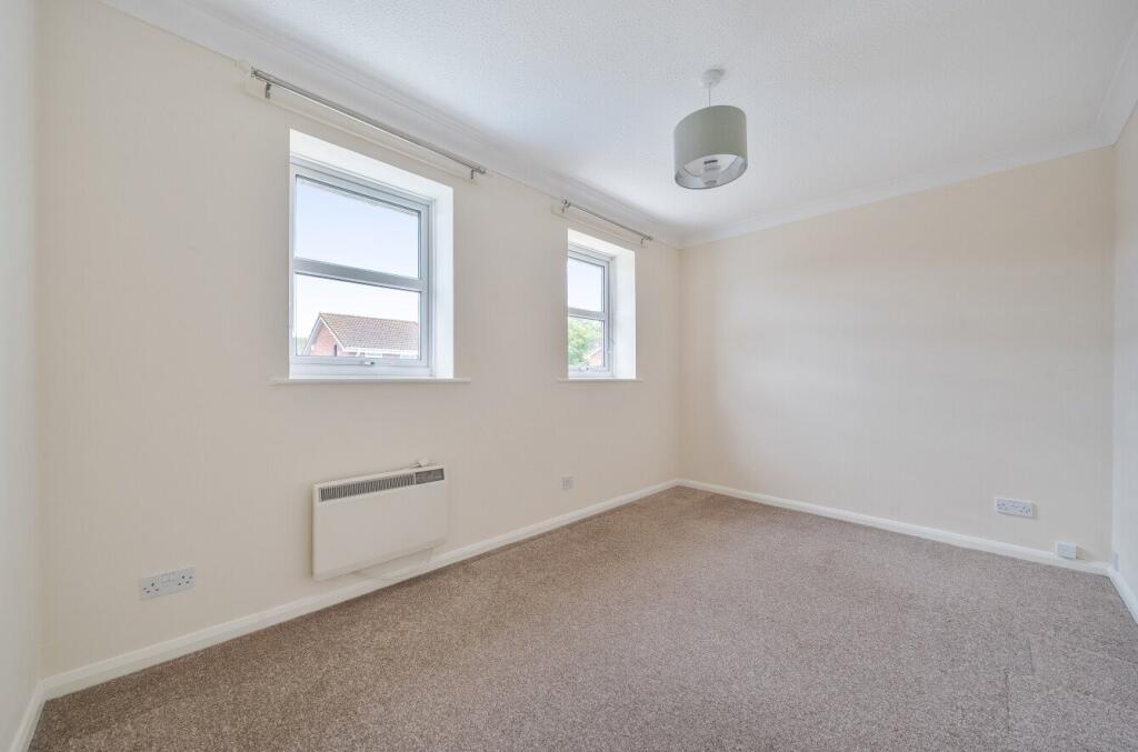 House in Portsmouth - View 4
