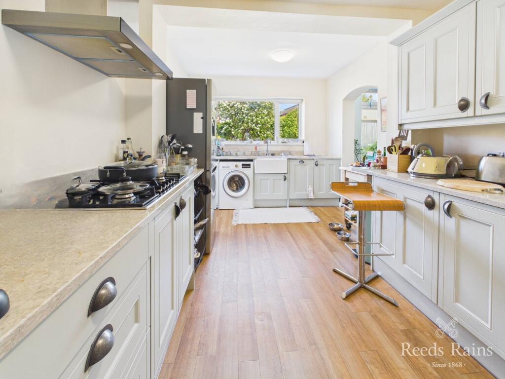 Severn Drive, Guisborough, North Yorkshire, TS14 photo 4