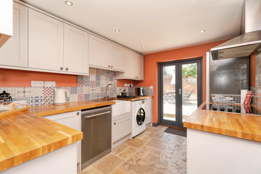Grove Corner, Roughton, Norwich - View 2