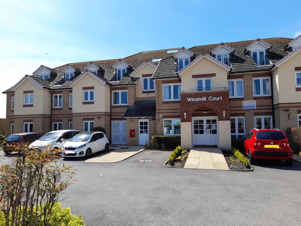 1-bed house on Barnham Road, Barnham, £70,000