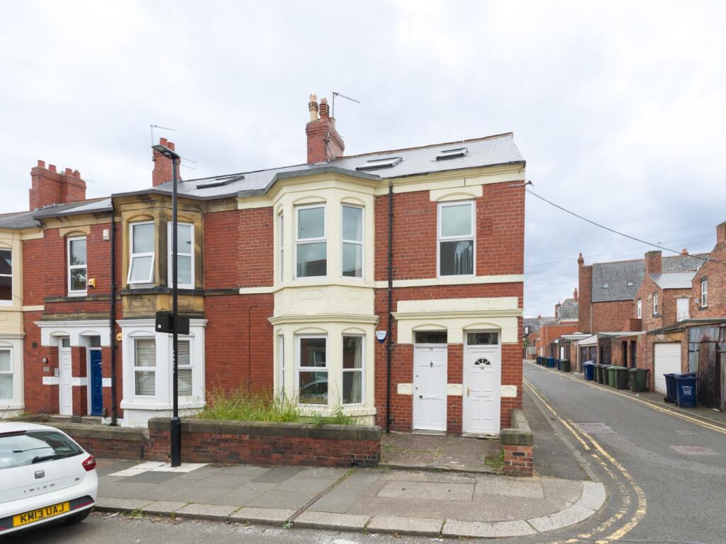 3 bedroom ground floor flat for rent