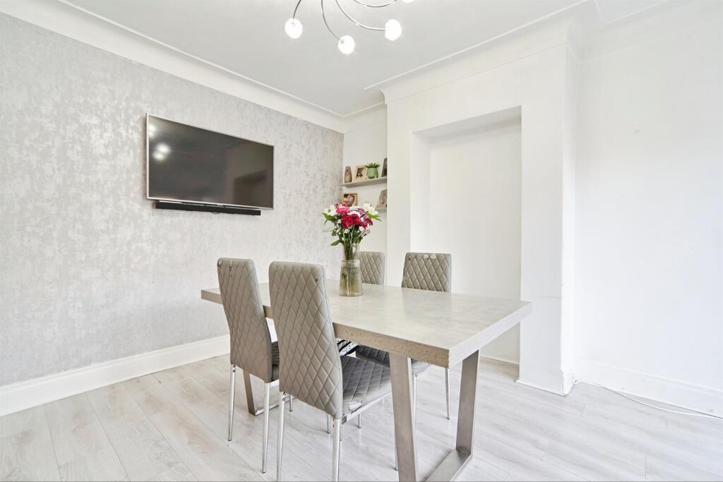 Additional image 5 of Hinchliffe Avenue, Baildon, Shipley