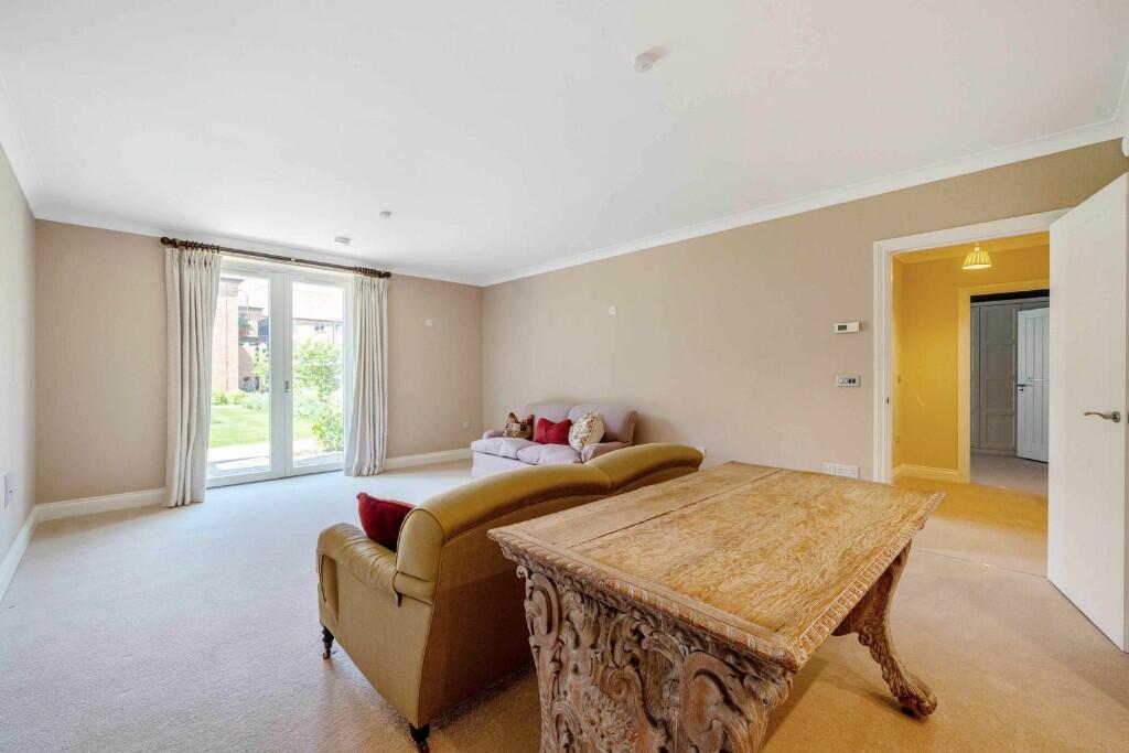 19 Beckings Court, Jones Way, Horsleys Green, HP14 3GR photo 3