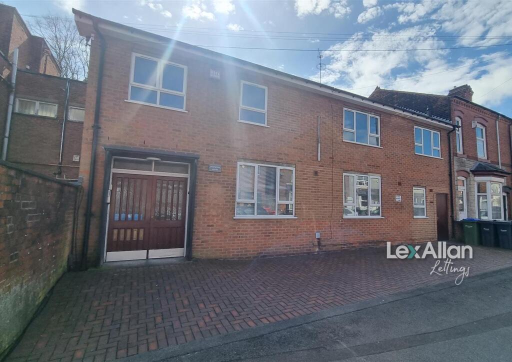 Main image of property: Sherwood House,  Bearwood