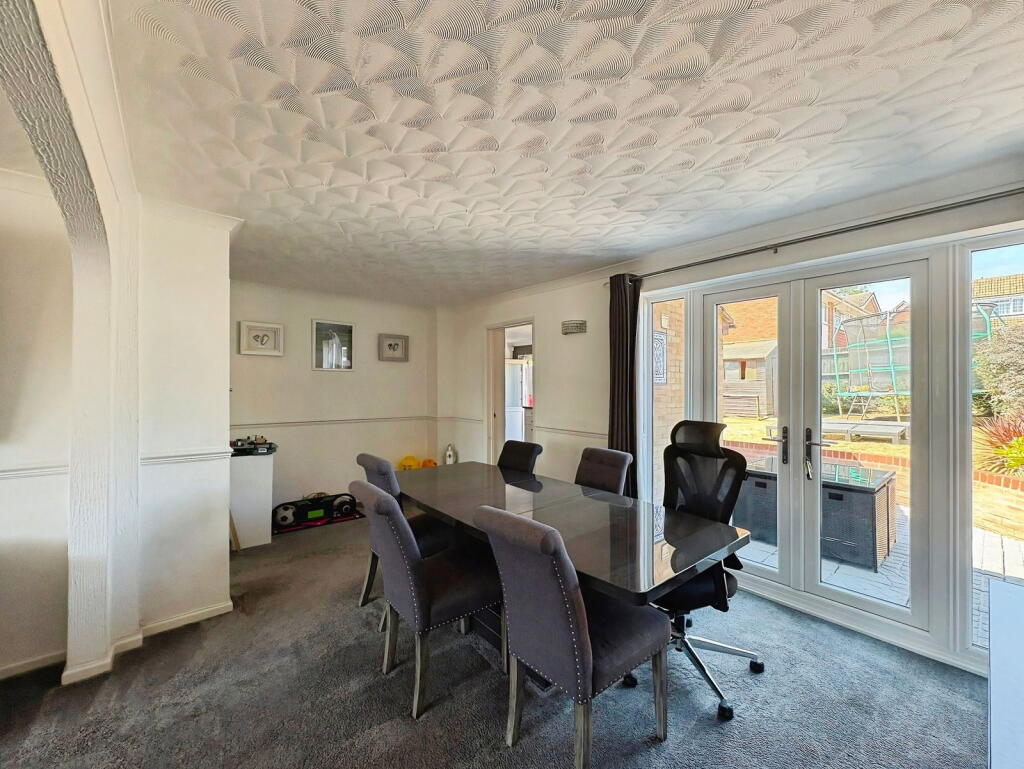 Waylands, Swanley, BR8 8TA photo 4
