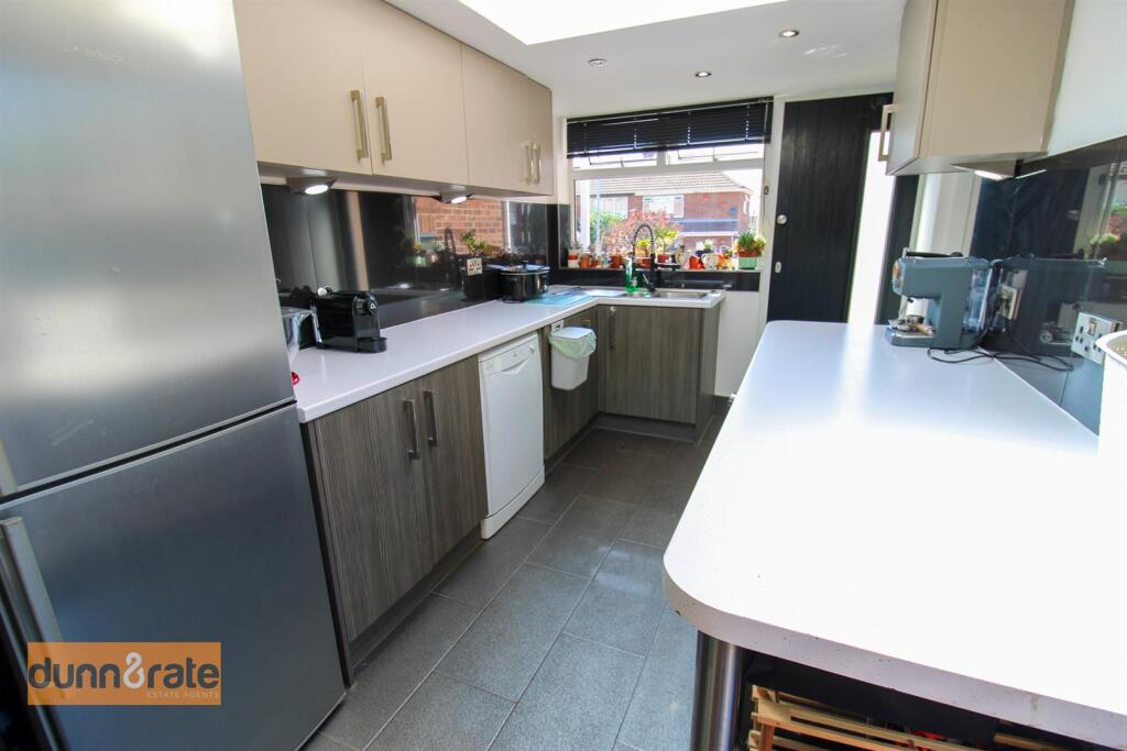House in Stoke-on-Trent - More