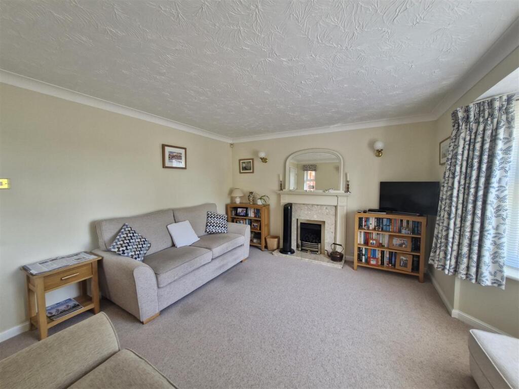 House in Lugwardine, Herefordshire - View 4