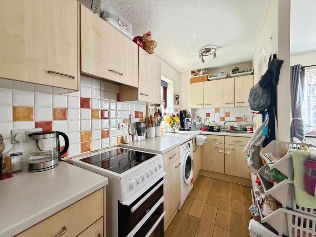 House in Winkfield, Martin's Heron - View 4