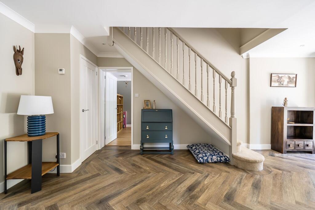 Westbury Road, Warminster, BA12 photo 5