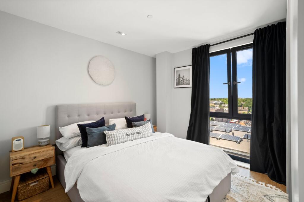 Apartment in London - More