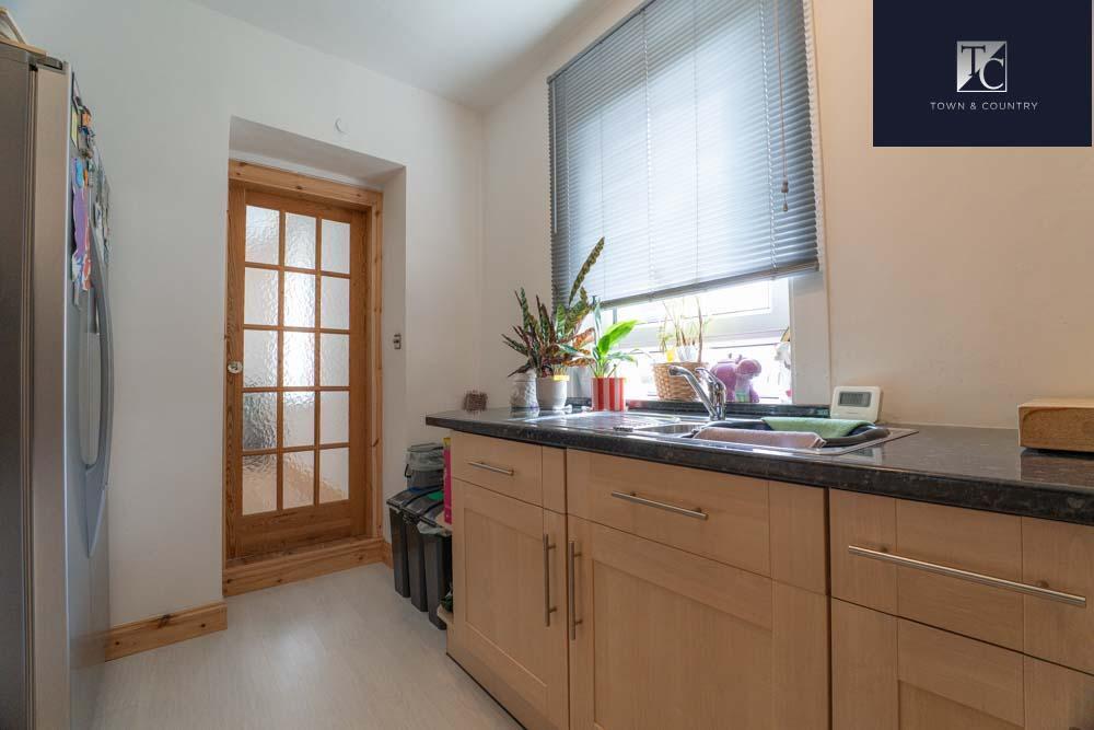 Apartment in Glasgow - More