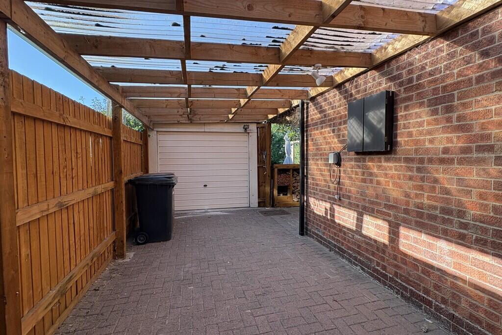 House in Leicester - View 5