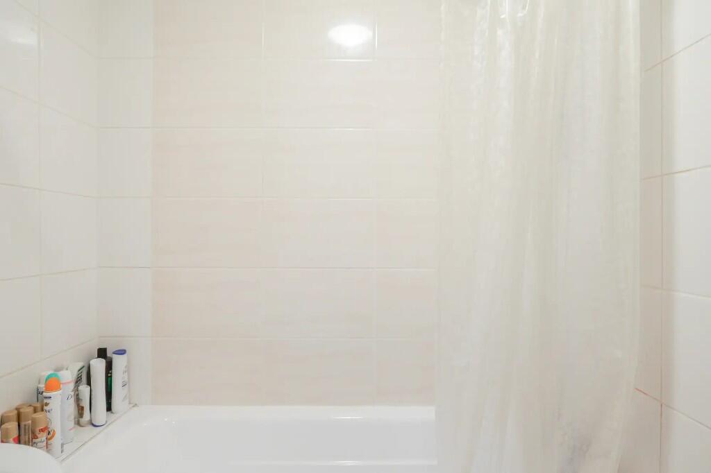 Apartment in Sefton, Liverpool City Region - More