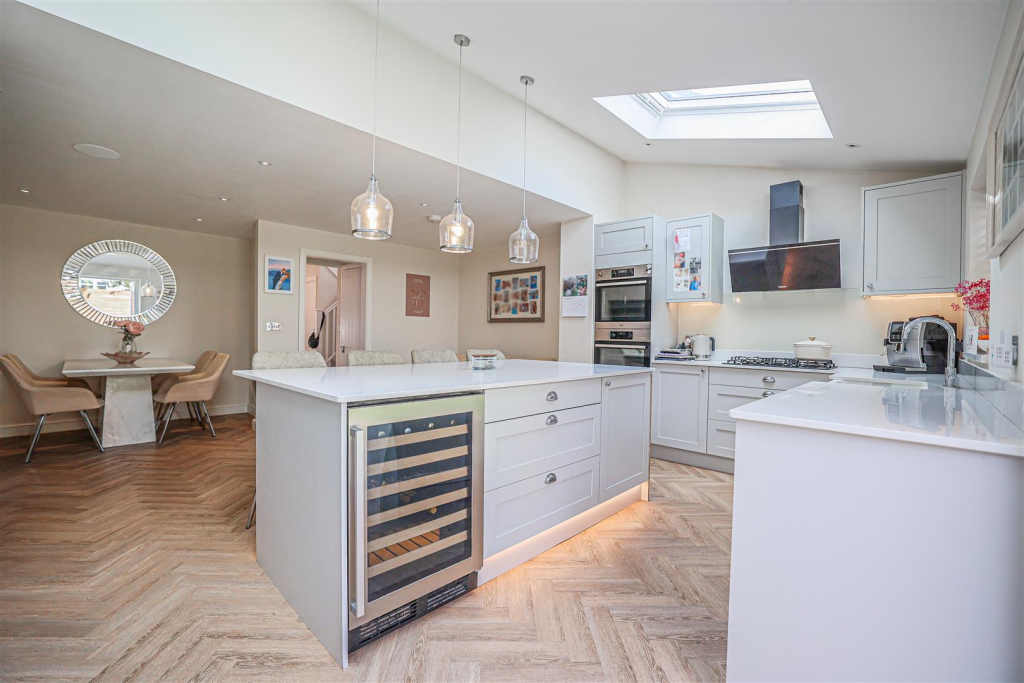 House in Dacorum, Hertfordshire - View 4
