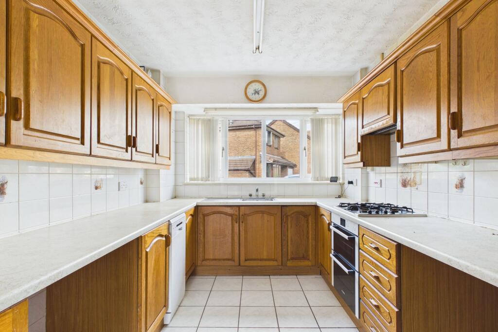 House in Warrington, Gemini, Burtonwood and Westbrook - More