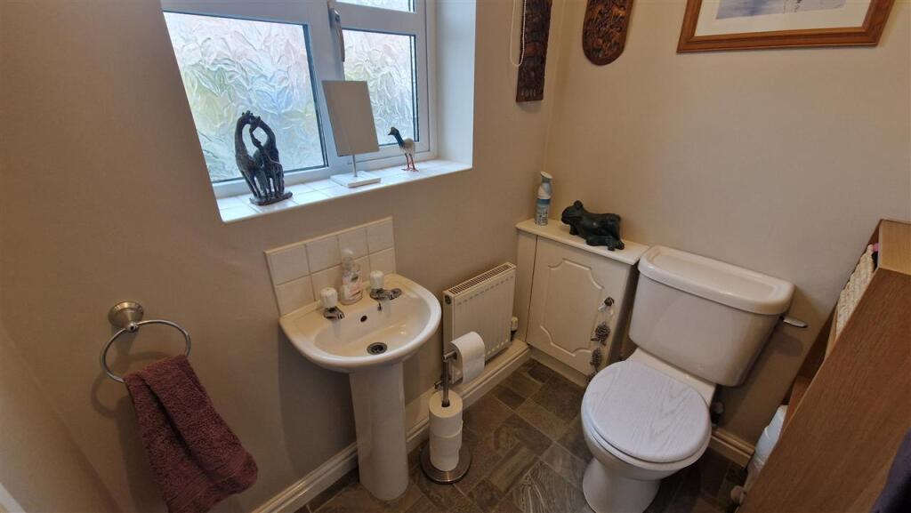 Coalport Drive, Winsford photo 4