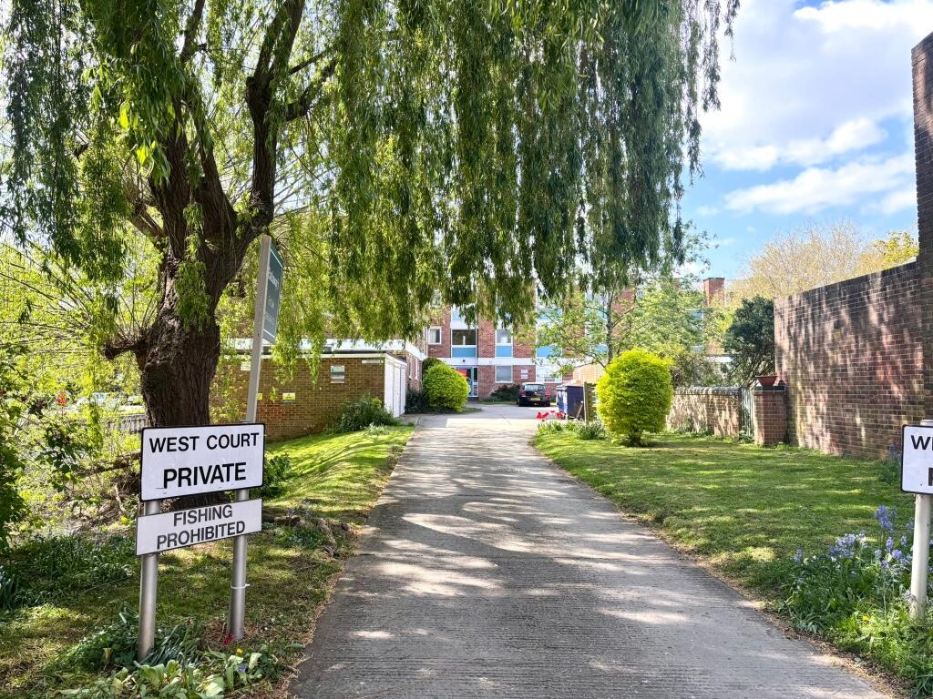 Main image of property: West Street, Oxford, Oxfordshire, OX2