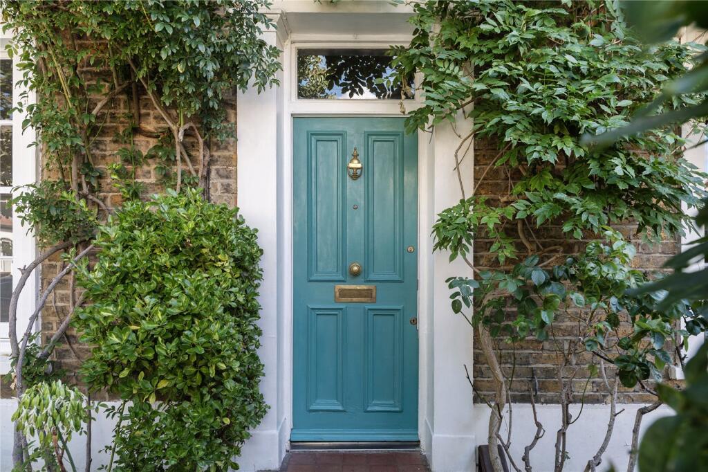 Main image of property: Cavendish Road, Balham, SW12