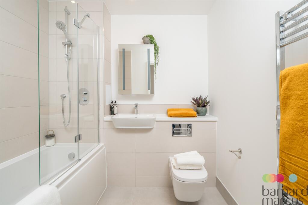 Apartment in London - More