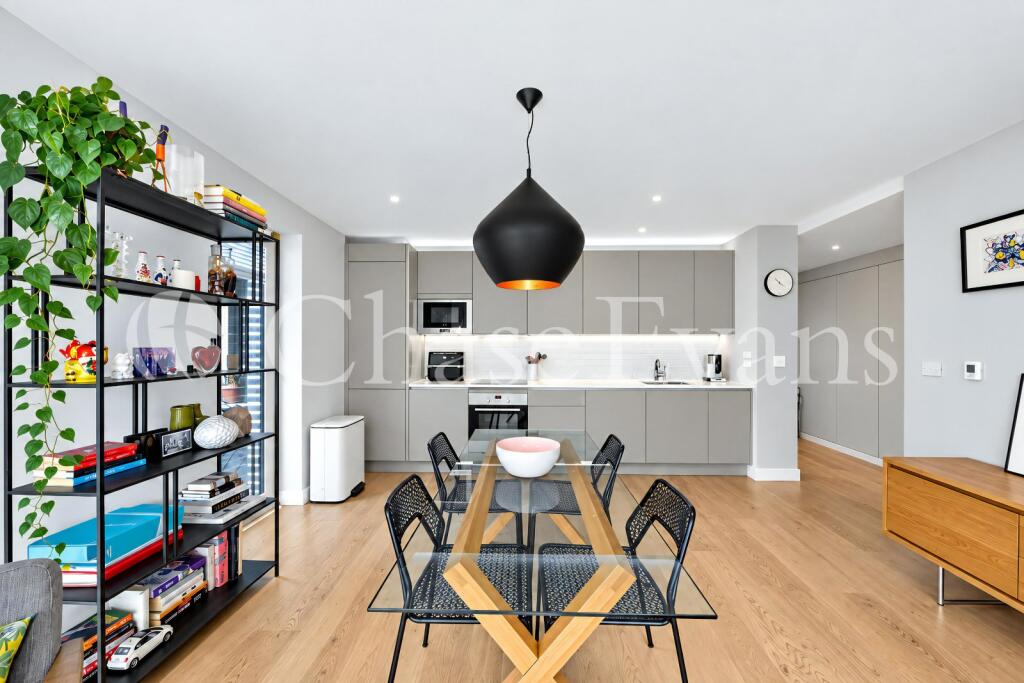 Apartment in London - View 2