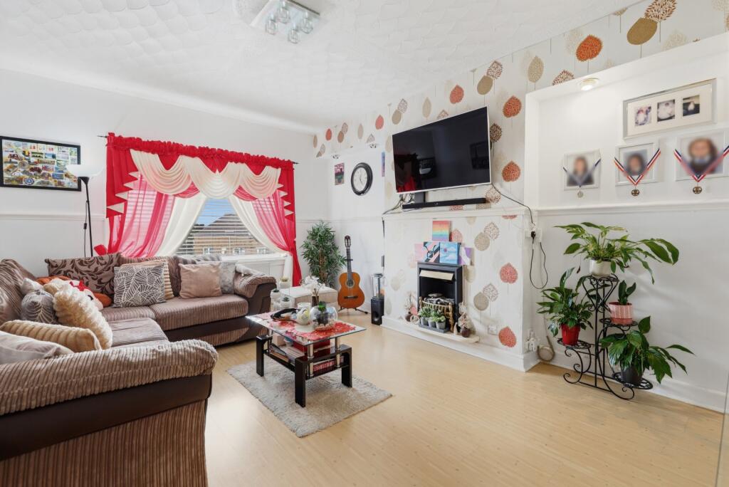 Apartment in Glasgow - View 2