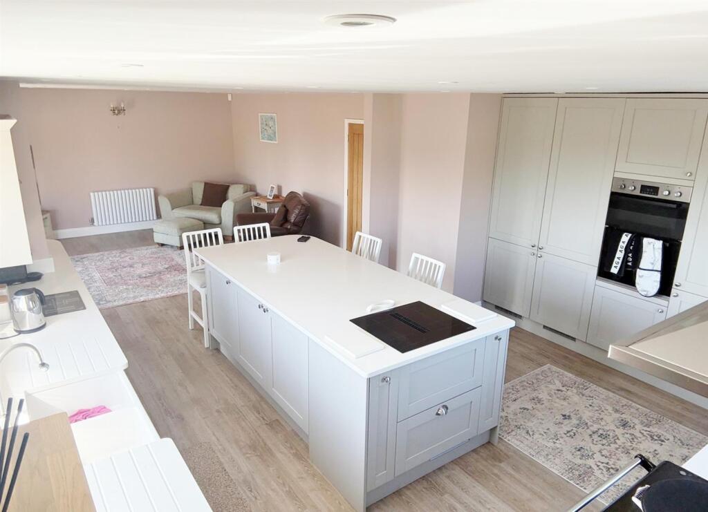 House in Bath - View 5