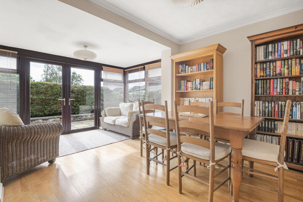 House in Watford - View 4